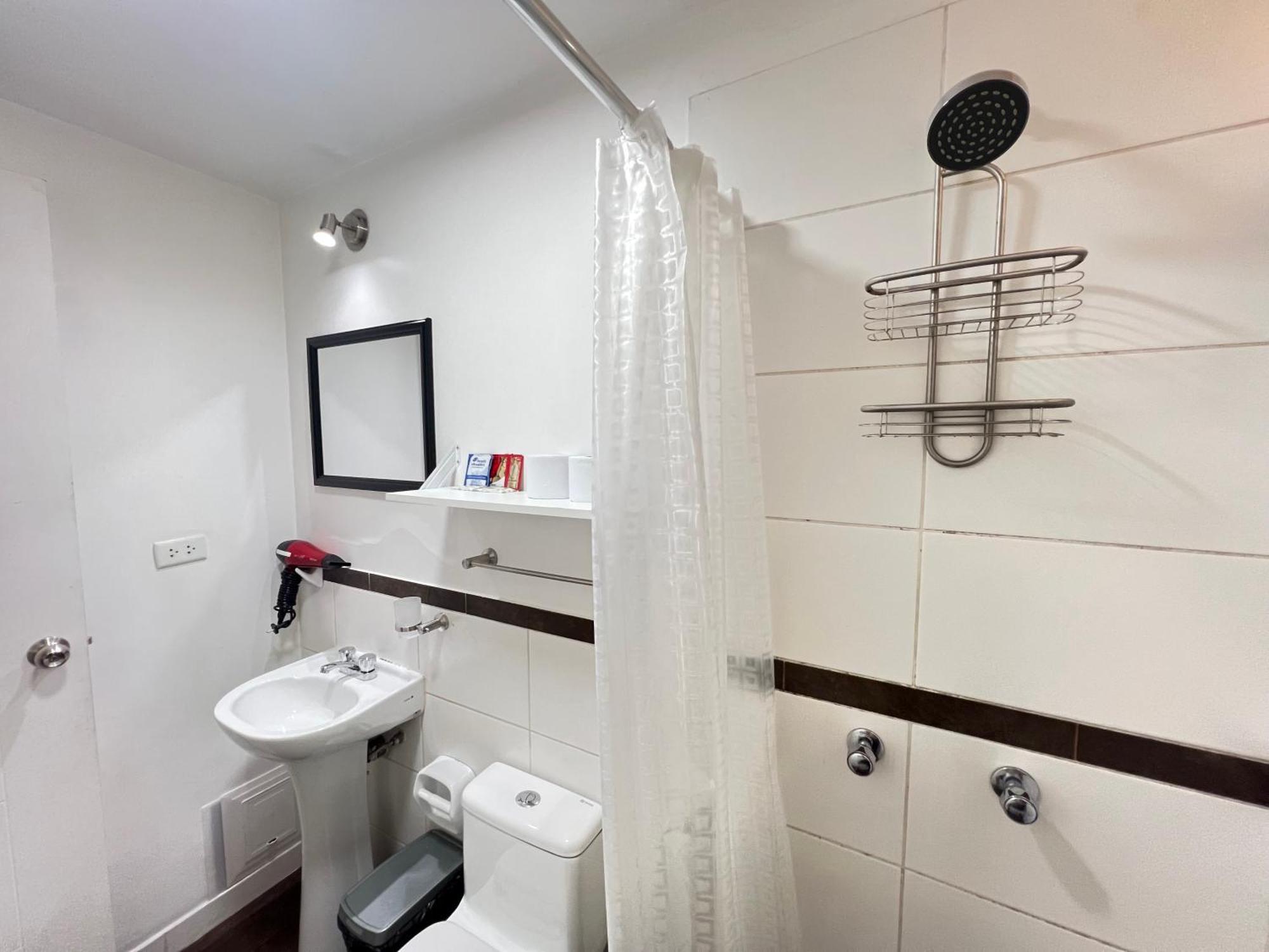 Downtown Lima Apt With May Promo Book & Save Big Extérieur photo